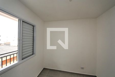 Quarto 1 de apartamento para alugar com 2 quartos, 34m² em Vila Elze, São Paulo