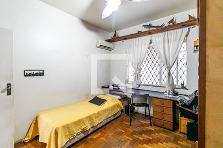 Casa à venda com 231m², 3 quartos e 2 vagas Casa à venda com 231m², 3 quartos e 2 vagasQuarto 1