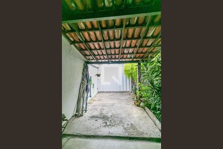 Casa à venda com 231m², 3 quartos e 2 vagas Casa à venda com 231m², 3 quartos e 2 vagasGaragem