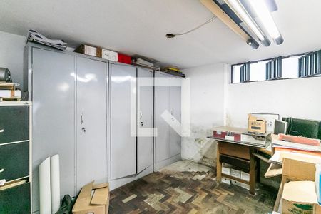 Casa à venda com 231m², 3 quartos e 2 vagas Casa à venda com 231m², 3 quartos e 2 vagasEscritório