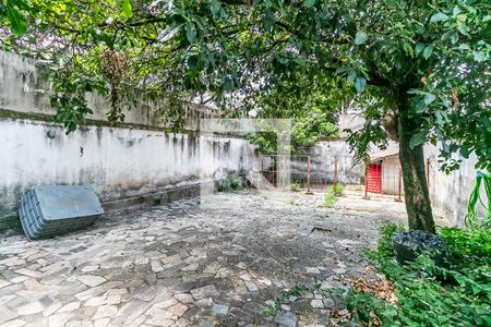 Casa à venda com 231m², 3 quartos e 2 vagas Casa à venda com 231m², 3 quartos e 2 vagasQuintal
