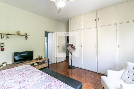 Casa à venda com 231m², 3 quartos e 2 vagas Casa à venda com 231m², 3 quartos e 2 vagasSuíte