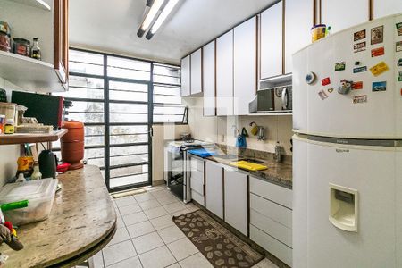 Casa à venda com 231m², 3 quartos e 2 vagas Casa à venda com 231m², 3 quartos e 2 vagasCozinha