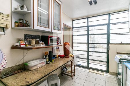 Casa à venda com 231m², 3 quartos e 2 vagas Casa à venda com 231m², 3 quartos e 2 vagasCozinha