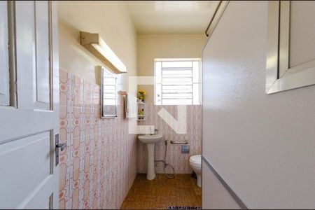 Casa à venda com 127m², 3 quartos e 4 vagasBanheiro