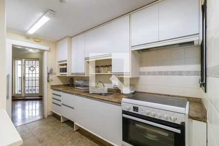 Apartamento à venda com 218m², 3 quartos e 3 vagasCozinha