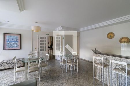 Apartamento à venda com 218m², 3 quartos e 3 vagasÁrea comum - Salão de festas