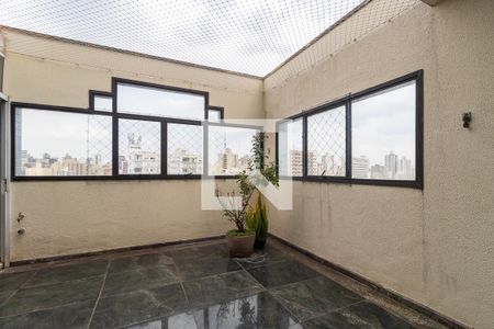 Apartamento à venda com 218m², 3 quartos e 3 vagasVaranda