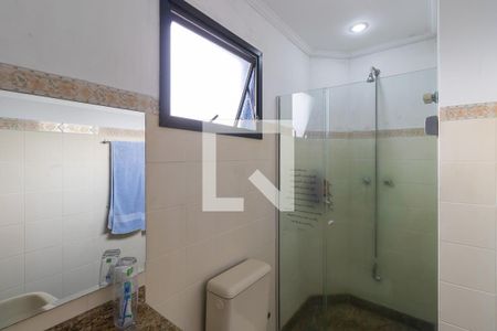 Apartamento à venda com 218m², 3 quartos e 3 vagasBanheiro da suíte 2