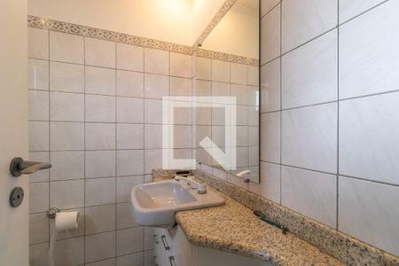 Apartamento à venda com 218m², 3 quartos e 3 vagasBanheiro da suíte 3