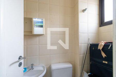 Apartamento à venda com 218m², 3 quartos e 3 vagasBanheiro de serviço