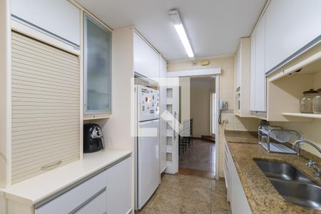 Apartamento à venda com 218m², 3 quartos e 3 vagasCozinha