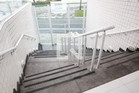 Apartamento para alugar com 93m², 2 quartos e 1 vagaEscada