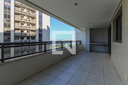 Varanda de apartamento para alugar com 3 quartos, 117m² em Barra da Tijuca, Rio de Janeiro