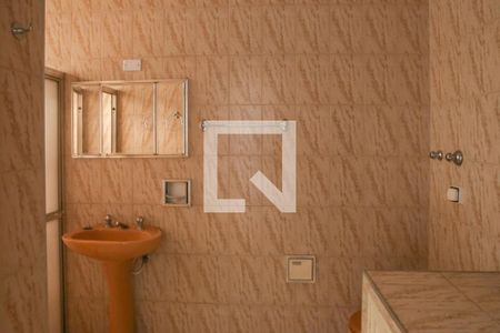 Banheiro Social 2 de casa à venda com 3 quartos, 148m² em Vila Pompéia, São Paulo