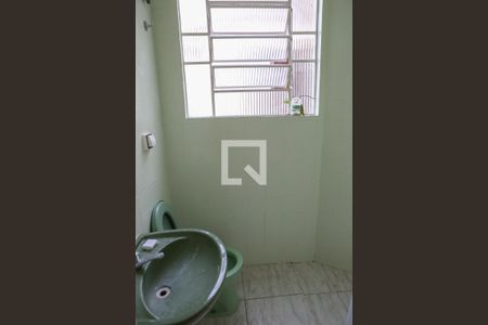 Casa à venda com 148m², 3 quartos e 1 vaga Casa à venda com 148m², 3 quartos e 1 vagaBanheiro Social 1