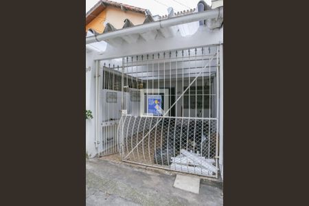 Casa à venda com 148m², 3 quartos e 1 vaga Casa à venda com 148m², 3 quartos e 1 vagaFachada