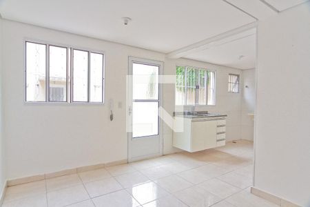 Sala de casa para alugar com 1 quarto, 34m² em Vila Baruel, São Paulo