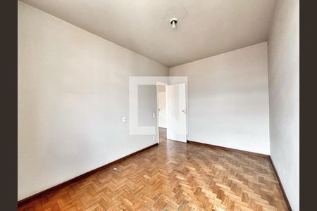 Quarto 1 de apartamento para alugar com 3 quartos, 85m² em Alto Barroca, Belo Horizonte