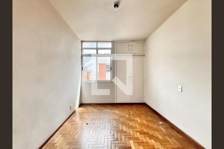 Quarto 1 de apartamento para alugar com 3 quartos, 85m² em Alto Barroca, Belo Horizonte