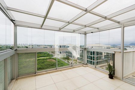 Apartamento à venda com 150m², 3 quartos e 2 vagas Apartamento à venda com 150m², 3 quartos e 2 vagasVaranda do Quarto 3