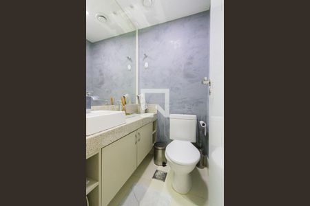 Apartamento à venda com 150m², 3 quartos e 2 vagas Apartamento à venda com 150m², 3 quartos e 2 vagasLavabo