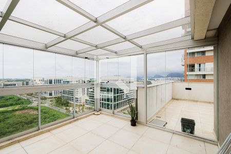 Apartamento à venda com 150m², 3 quartos e 2 vagas Apartamento à venda com 150m², 3 quartos e 2 vagasVaranda do Quarto 3