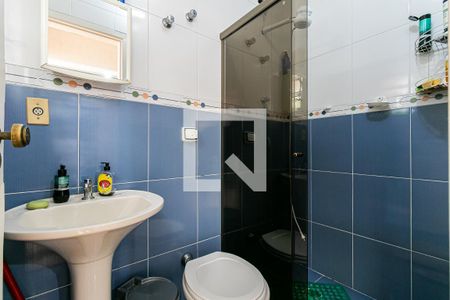 Casa à venda com 168m², 3 quartos e 5 vagas Casa à venda com 168m², 3 quartos e 5 vagasÁrea de Serviço - Banheiro 3