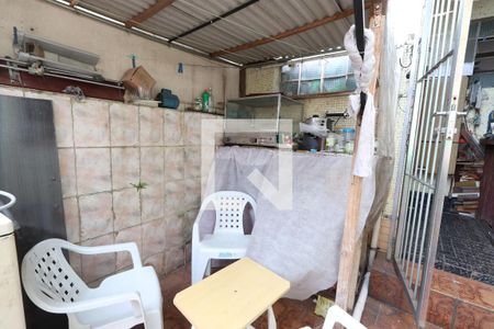 Casa à venda com 282m², 2 quartos e 6 vagas