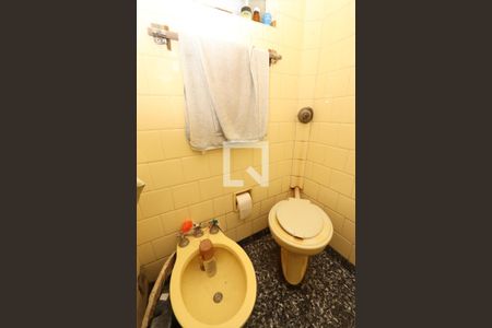 Casa à venda com 282m², 2 quartos e 6 vagas