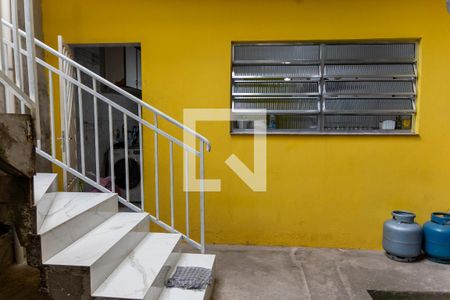 Casa para alugar com 70m², 2 quartos e sem vaga Casa para alugar com 70m², 2 quartos e sem vagaFachada