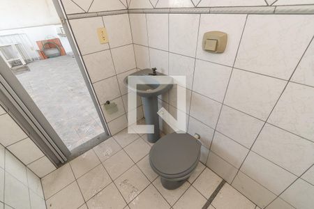 Casa para alugar com 110m², 2 quartos e sem vaga Casa para alugar com 110m², 2 quartos e sem vagaBanheiro do Terraço