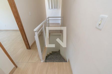 Corredor de casa à venda com 2 quartos, 110m² em Brás de Pina, Rio de Janeiro