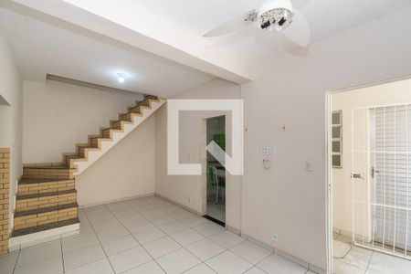 Sala de casa à venda com 2 quartos, 110m² em Brás de Pina, Rio de Janeiro