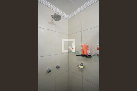 Apartamento à venda com 66m², 3 quartos e 2 vagas Apartamento à venda com 66m², 3 quartos e 2 vagasChuveiro do Banheiro da Suíte