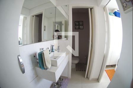 Banheiro de casa de condomínio à venda com 3 quartos, 180m² em Vila São Silvestre, São Paulo
