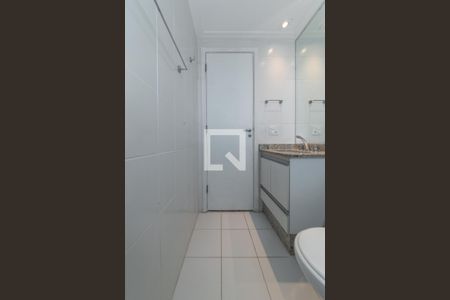 Apartamento à venda com 65m², 2 quartos e 2 vagas Apartamento à venda com 65m², 2 quartos e 2 vagasBanheiro da Suíte