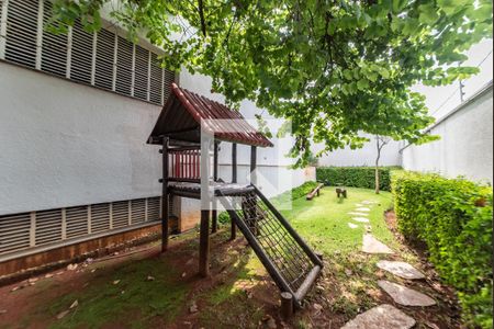 Apartamento à venda com 65m², 2 quartos e 2 vagas Apartamento à venda com 65m², 2 quartos e 2 vagasPlayground