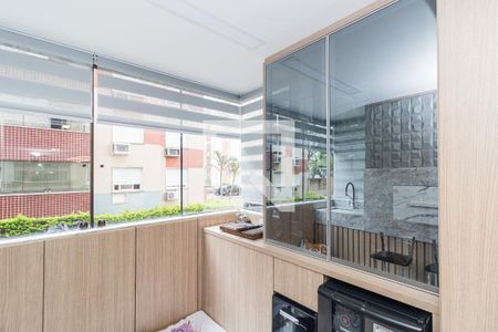 Varanda gourmet de apartamento à venda com 2 quartos, 68m² em Jardim Itu, Porto Alegre