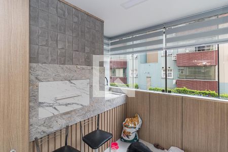 Varanda gourmet de apartamento à venda com 2 quartos, 68m² em Jardim Itu, Porto Alegre