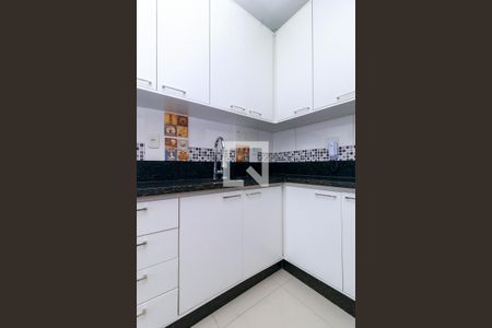 Apartamento à venda com 64m², 2 quartos e 1 vagaCozinha