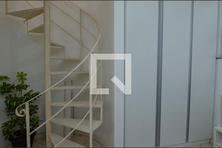 Apartamento à venda com 110m², 3 quartos e 2 vagasHall