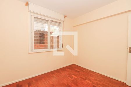 Quarto 1 de apartamento para alugar com 2 quartos, 66m² em Floresta, Porto Alegre