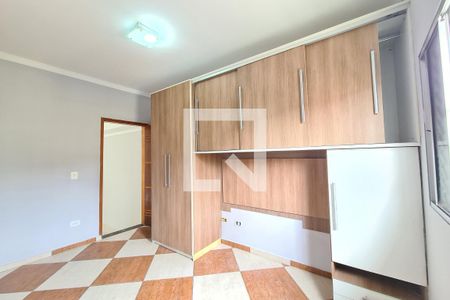Casa para alugar com 220m², 3 quartos e 2 vagasSuíte 2
