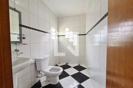 Casa para alugar com 220m², 3 quartos e 2 vagasLavabo