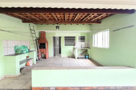 Casa para alugar com 220m², 3 quartos e 2 vagasChurrasqueira