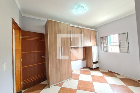 Casa para alugar com 220m², 3 quartos e 2 vagasSuíte 2