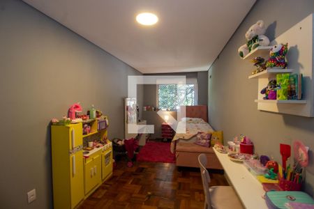 Casa à venda com 1100m², 6 quartos e 15 vagasQuarto