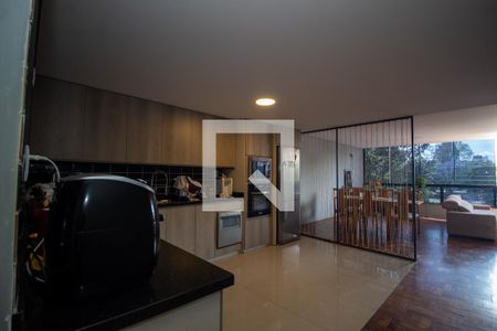 Casa à venda com 1100m², 6 quartos e 15 vagasCozinha