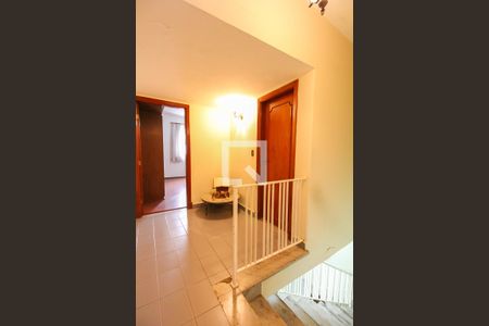 Casa à venda com 225m², 3 quartos e 2 vagasHall